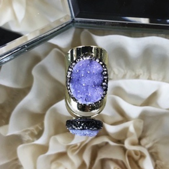 THE VIXEN VAULT The Stevie Ring - Picture 2 of 16